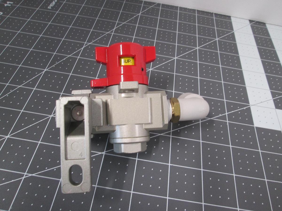 Used SMC, NVH3500-N03-X116, Manual Hand Valve 3/8" NPT Pneumatic Used Working