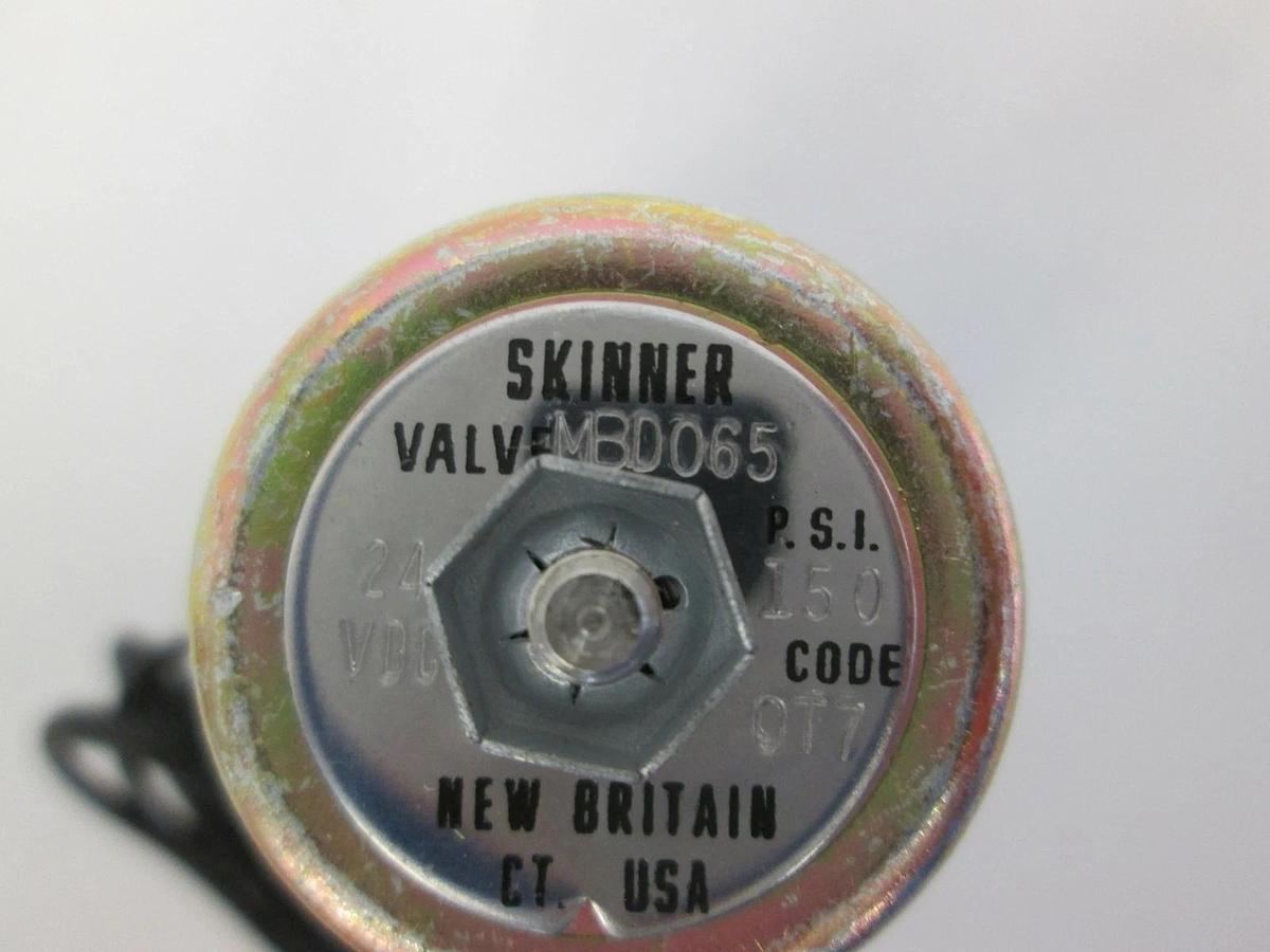 Used Honeywell Skinner Solenoid Valves MB D 065, 24VDC, 150 PSI, Used
