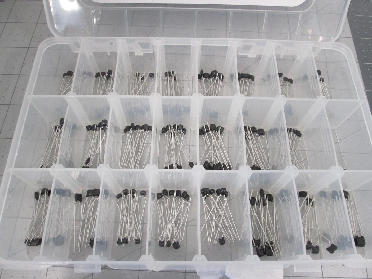 Vishay, HOTC-KIT-KH, Engineering Sample Kit, Multilayer Ceramic Capacitor, New