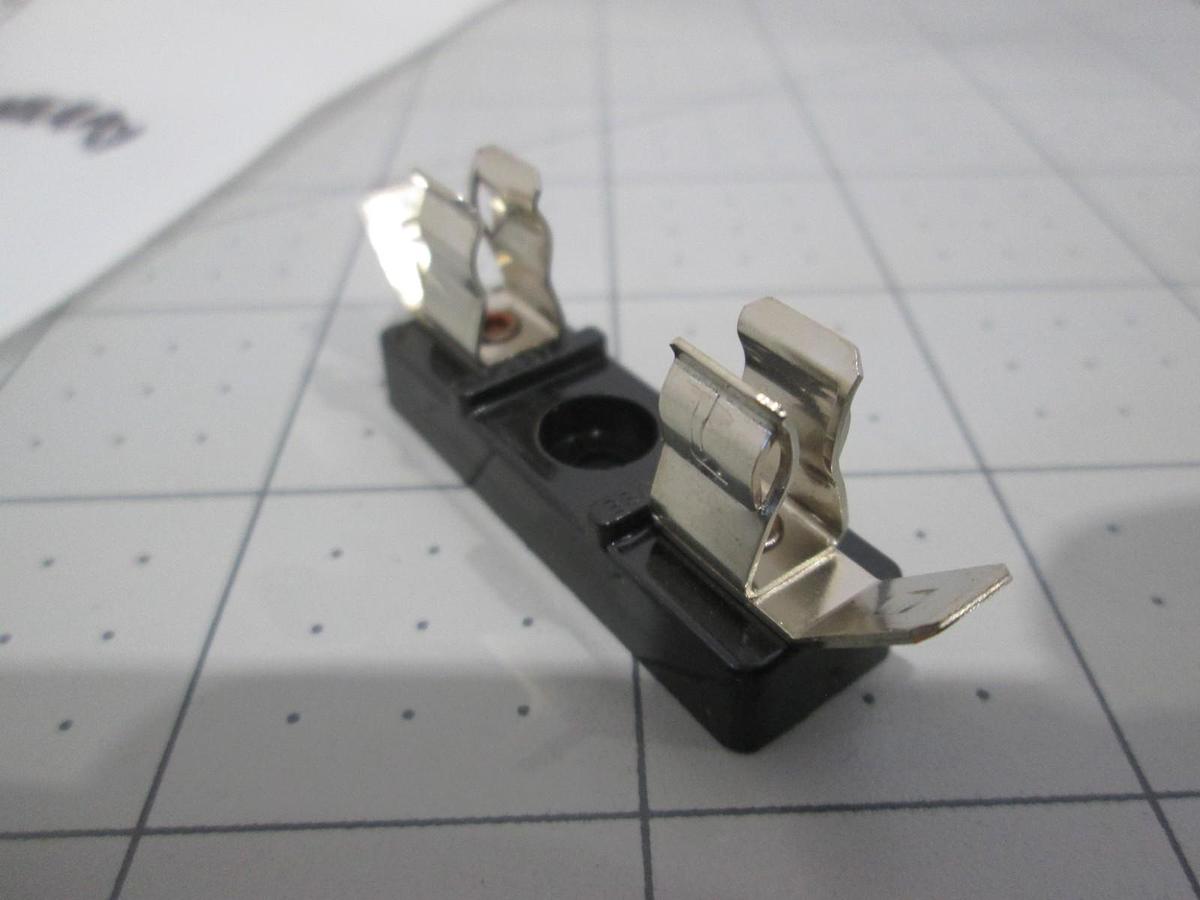 Used Littelfuse, Single Chassis Mount Fuse Holder, Series 357, New, Lot of 4