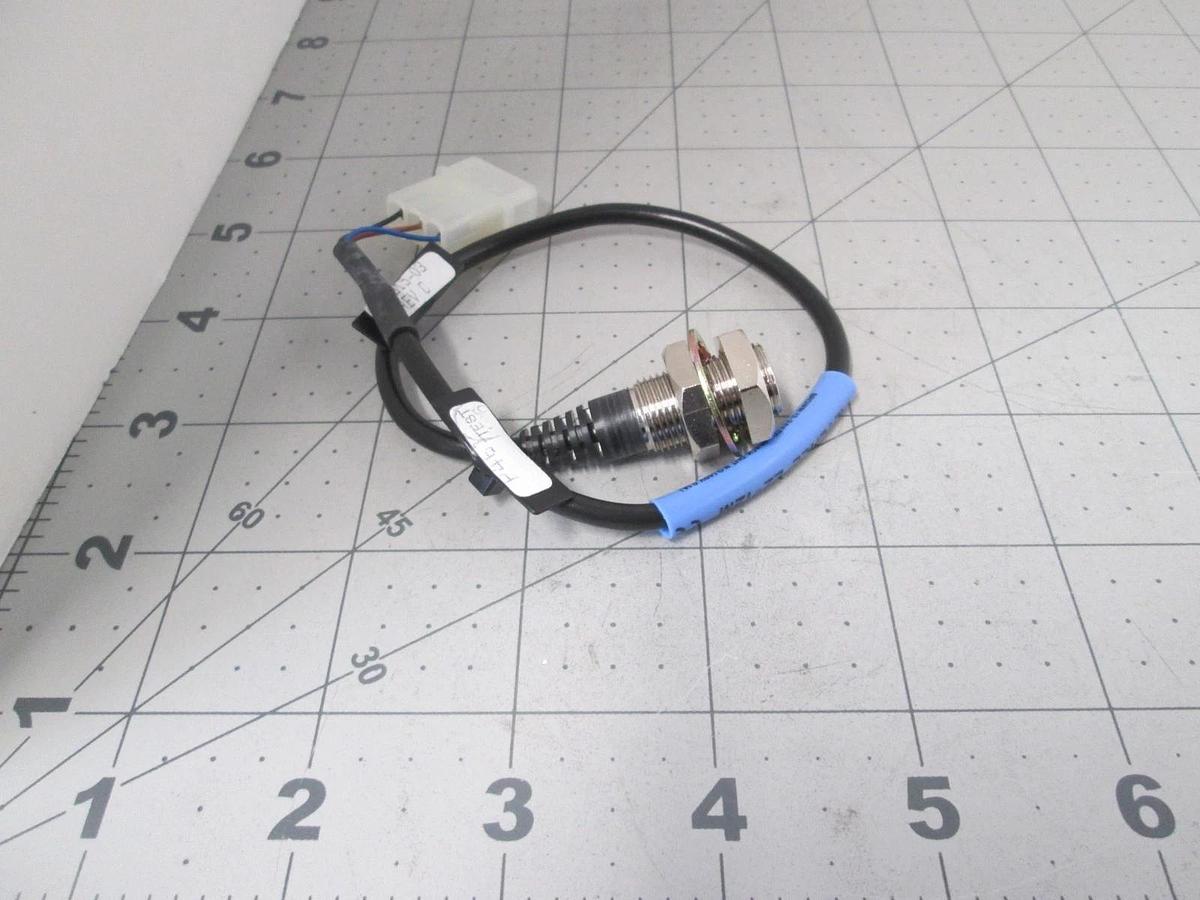 Keyence, EZ-12M, Proximity Sensor w/ 3 Pin Male Connector, New