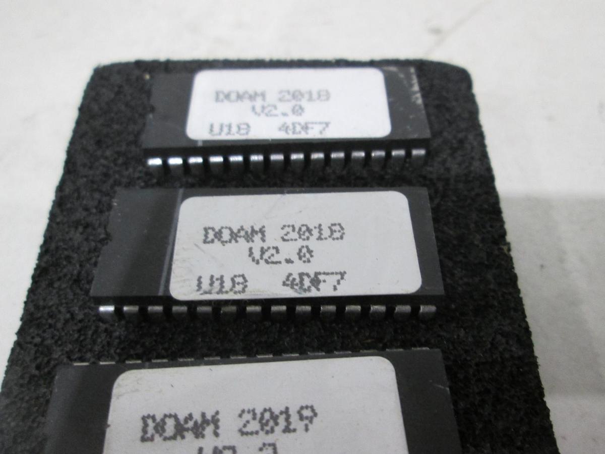 Used Texas Instruments, DOAM 2018 V2.0, Integrated Circuit, Used, Lot of 4