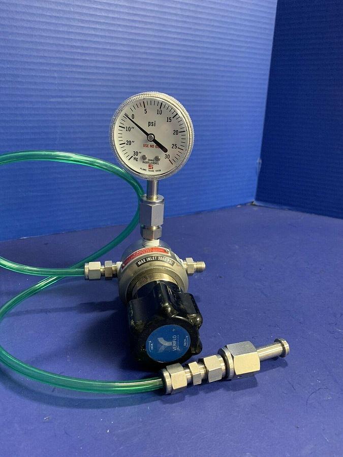 Used Veriflo IR401S-4P8-4-PM-SR Regulator, 1/4"M Swagelock, w/ Gauge, Used