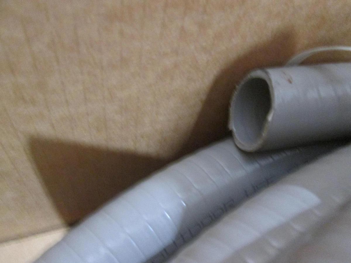 Hubbell, Kellems Polytuff, 1" Liquid Tight Conduit, 205-687, 100', New