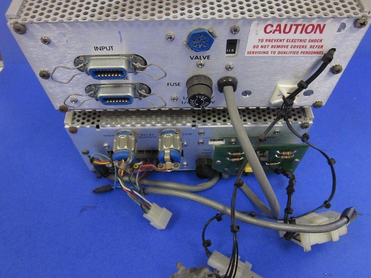 Used MKS Type 252A Controller and MKS Type PDR-C-1B Assembly - FOR PARTS