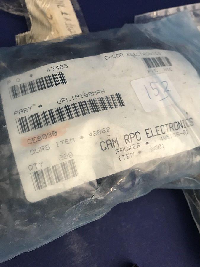 Nichicon Radial Aluminum Electrolytic Capacitors 1000uF 10V, Lot of 200+