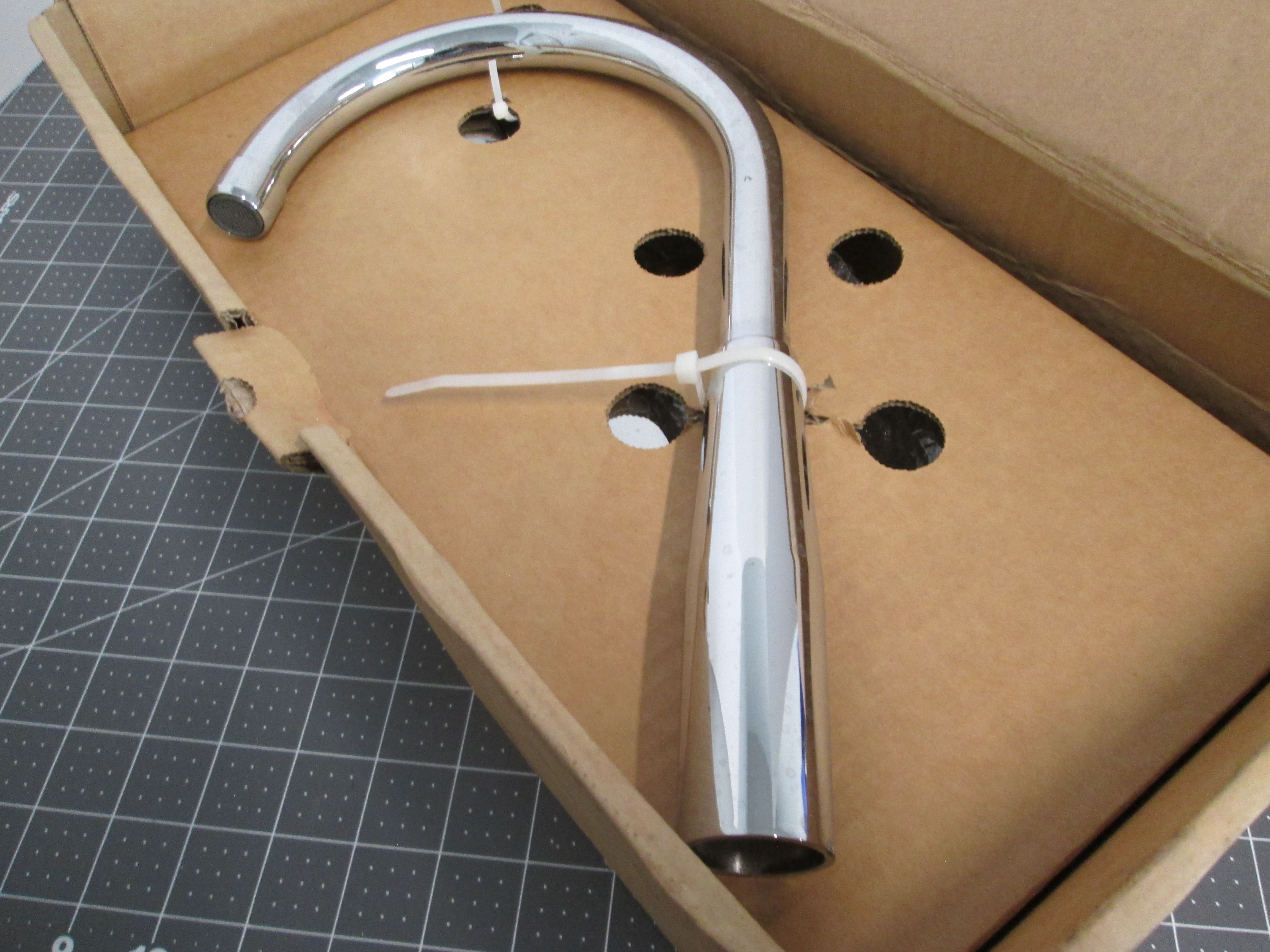 Elkay, LKD2423BHC, Commercial Faucet 7" Gooseneck 4" Lever Chrome 1.5 GPM