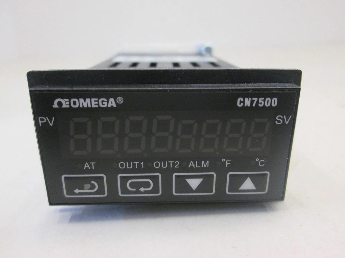Used Omega, Temperature Controller, CN7500, 50/60Hz, 100-240V, Used