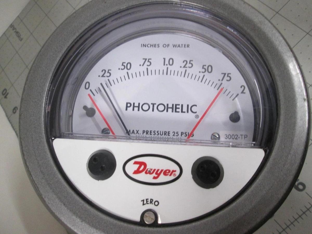 Used Dwyer, 3002-TP, Photohelic Pressure Switch Gauge, Used
