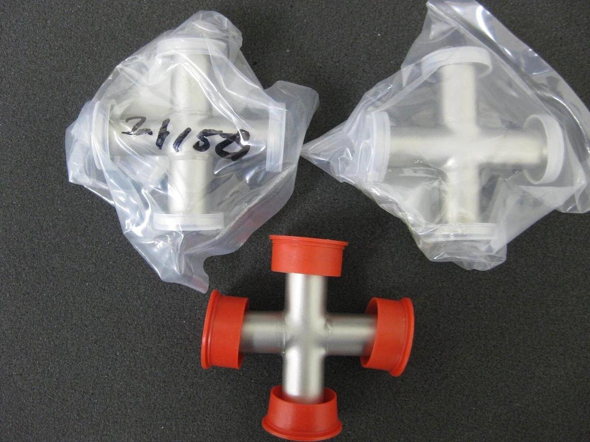Stainless Steel Vacuum 4-Way Cross with NW16 Flanges, LOT of 3 NEW