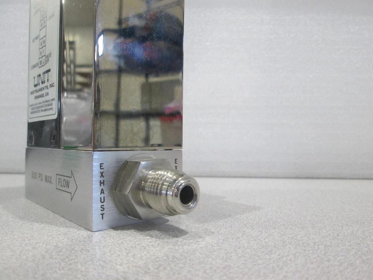 Used Unit UFC-1100 Mass Flow Controller, Gas SIH4, 200 SCCM