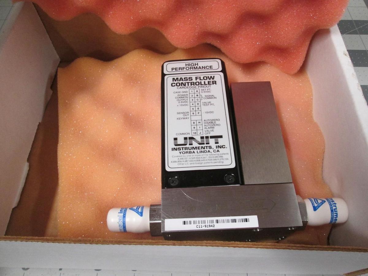 Used Unit, UFC-1100A, N2, 10L, Mass Flow Controller, New