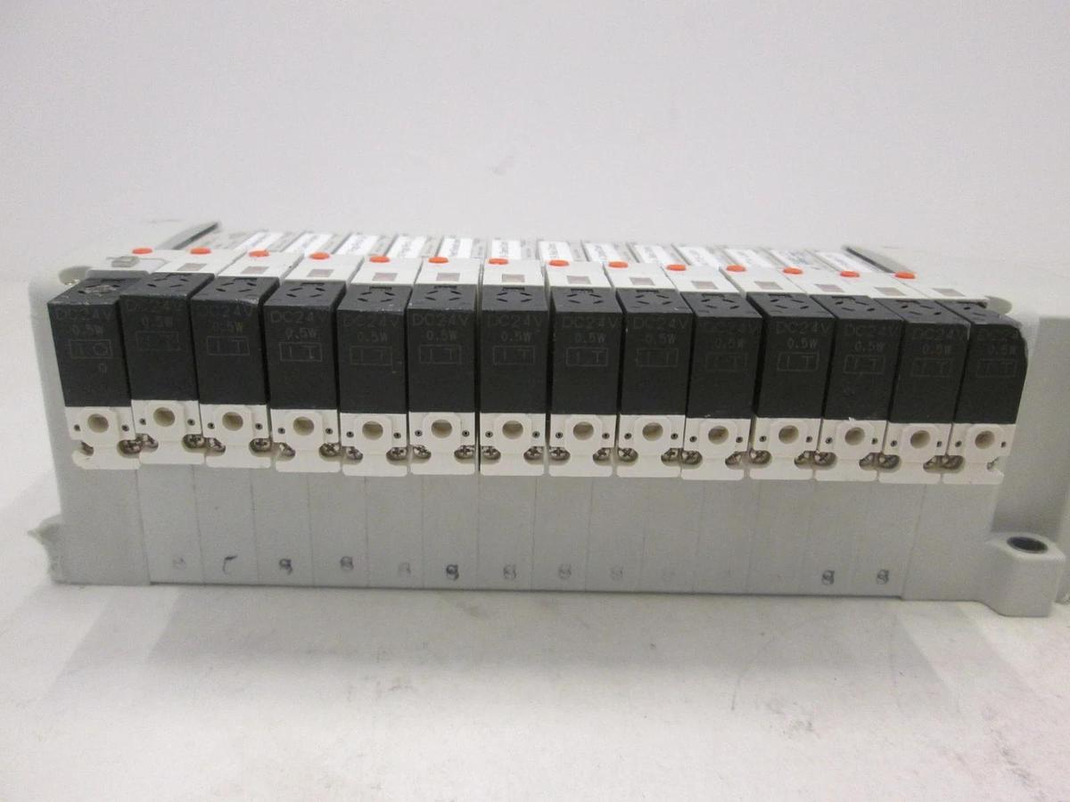 Used SMC, EX250, DeviceNet Interface Module Assy w/ 14 Valves, VQC1101NY-5, Used