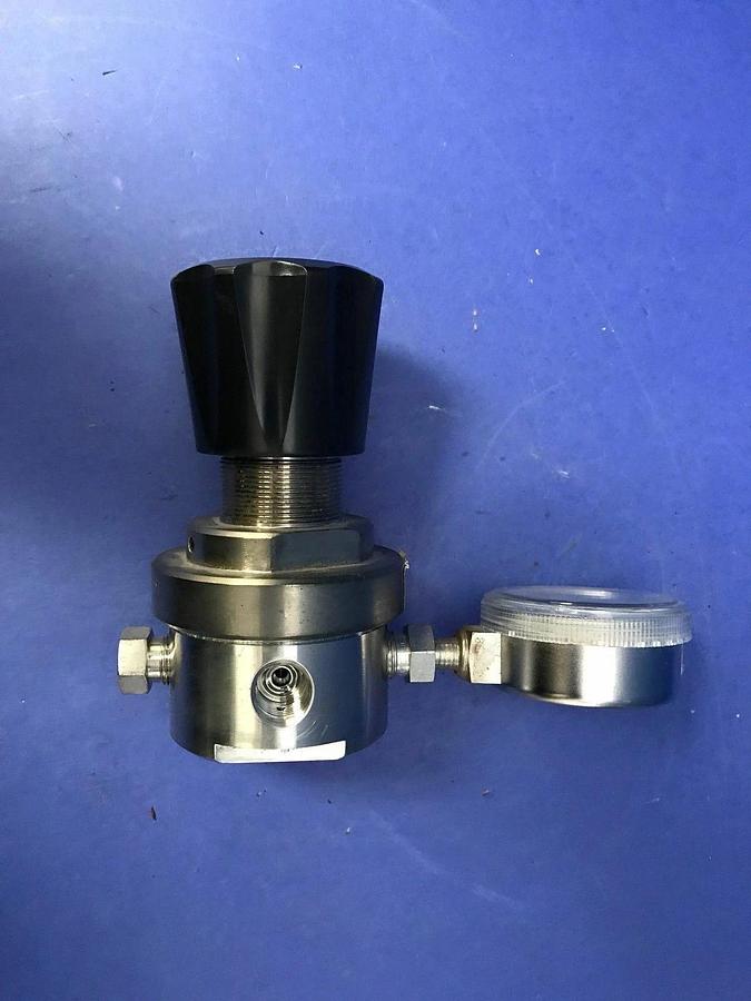 Used Tescom 64-3062-A425-002 Regulator w/ Gauge, Used