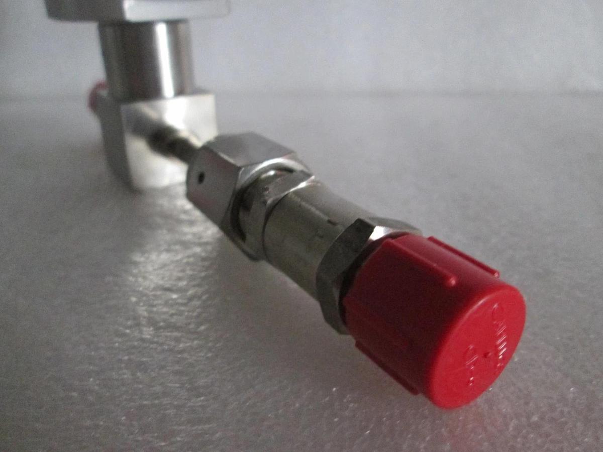 Used Parker Ewal, Pneumatic Valve, Constant Bleed 1 SLPM N2 at 80 PSI, Used