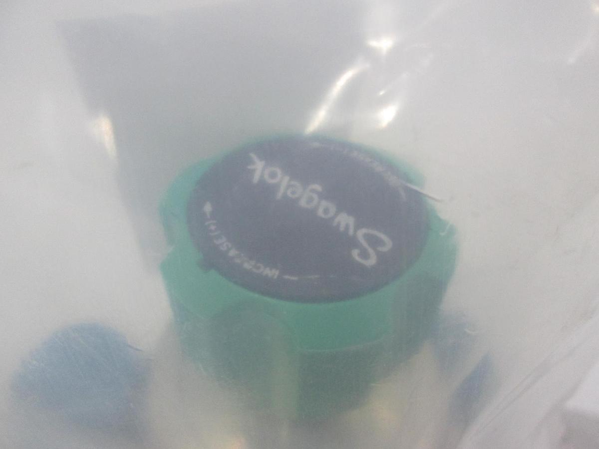 Used Swagelok, KHFAFLAX18A20000-47230, Regulator, 1000, 100, 1.00, PCTFE, New