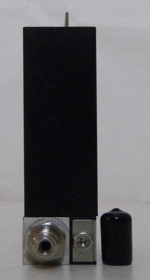 Used Sierra Instruments Sidetrak Mass Flow Controller, O2, 1-10 SLPM, Used