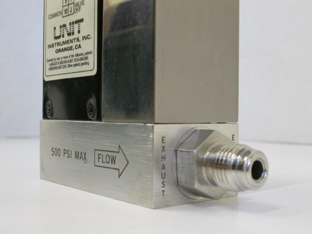 Used Unit UFC-1200A Mass Flow Controller MFC, NH3, 500 SCCM, 1/4" Male