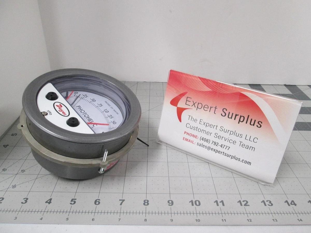 Used Dwyer, 3002-TP, Photohelic Pressure Switch Gauge, Used
