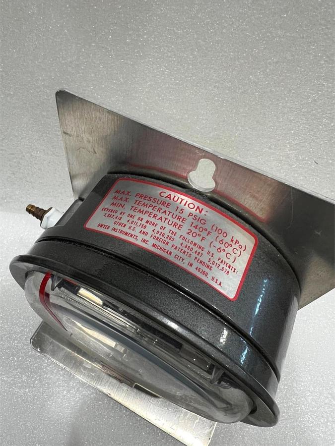 Used Dwyer, Magnehelic Pressure Gauge, 0-2", 2002, Used