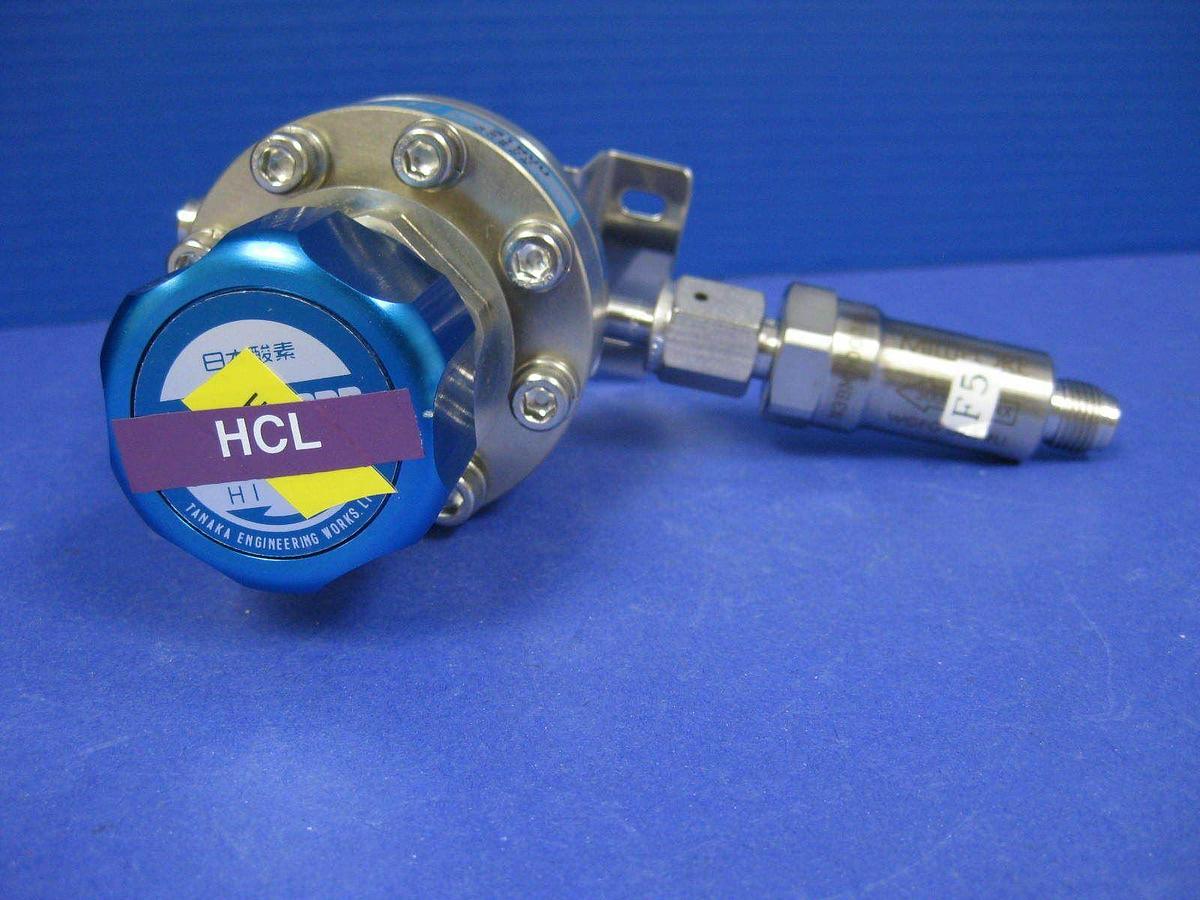 Used Tanaka 31WVU / 466RU Super Torr Regulator w/ Millipore WGFG01HRU, Used