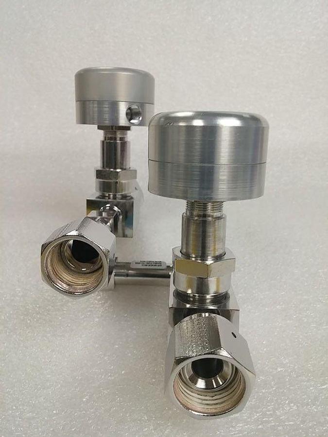 Used Parker Lam Research 839-084630-001C Pneumatic Valve Assembly, NC, 1/2" FVCR, New