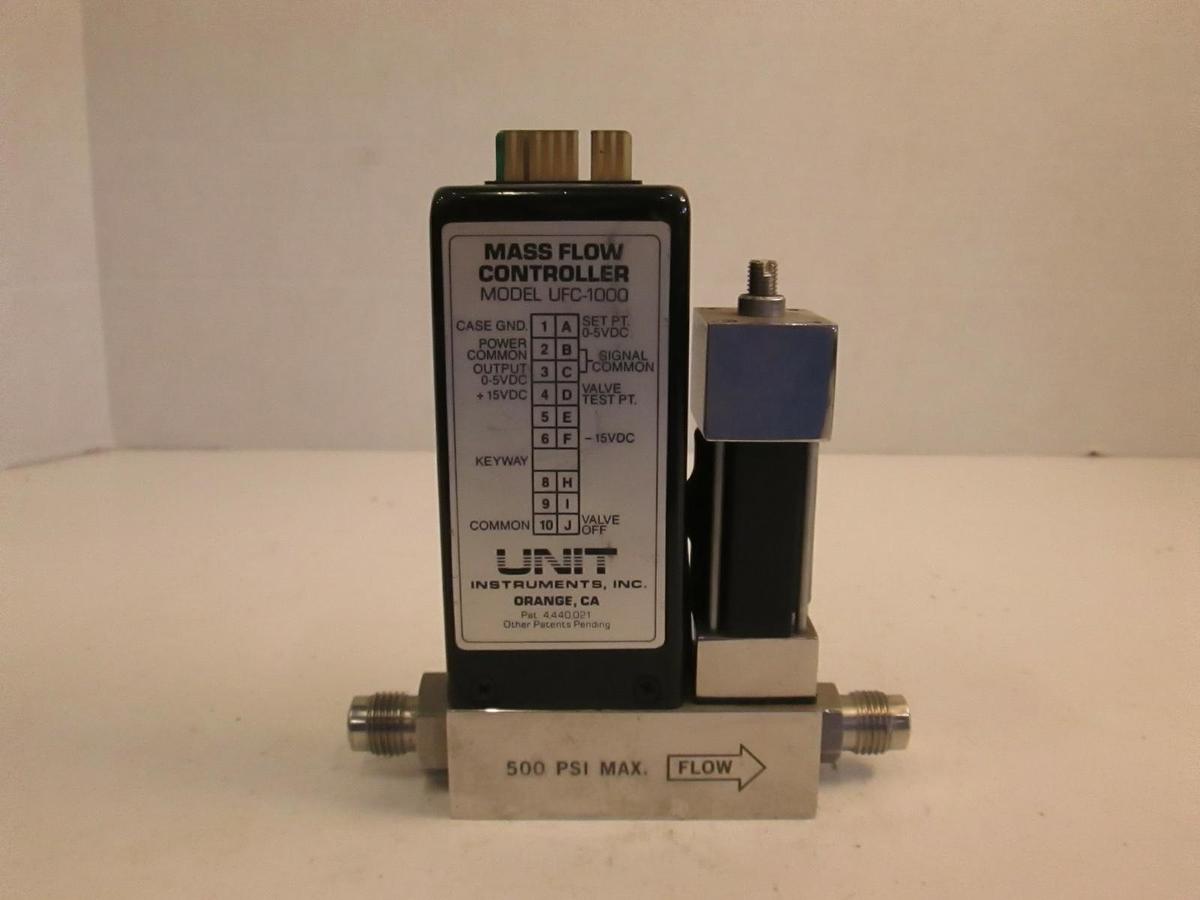 Used Unit UFC-1000 Mass Flow Controller MFC, O2, 500 SCCM