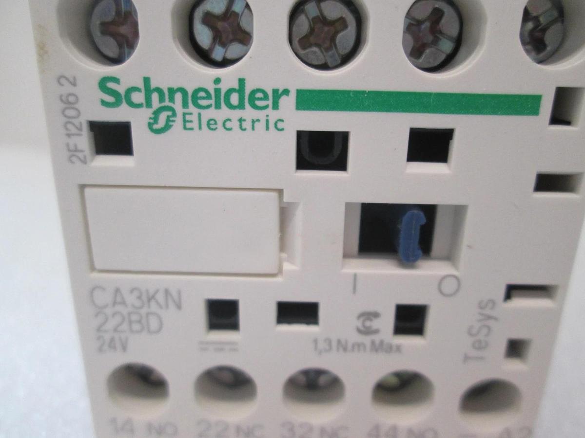 Schneider Electric, CA3KN22BD, Control Relay, Used