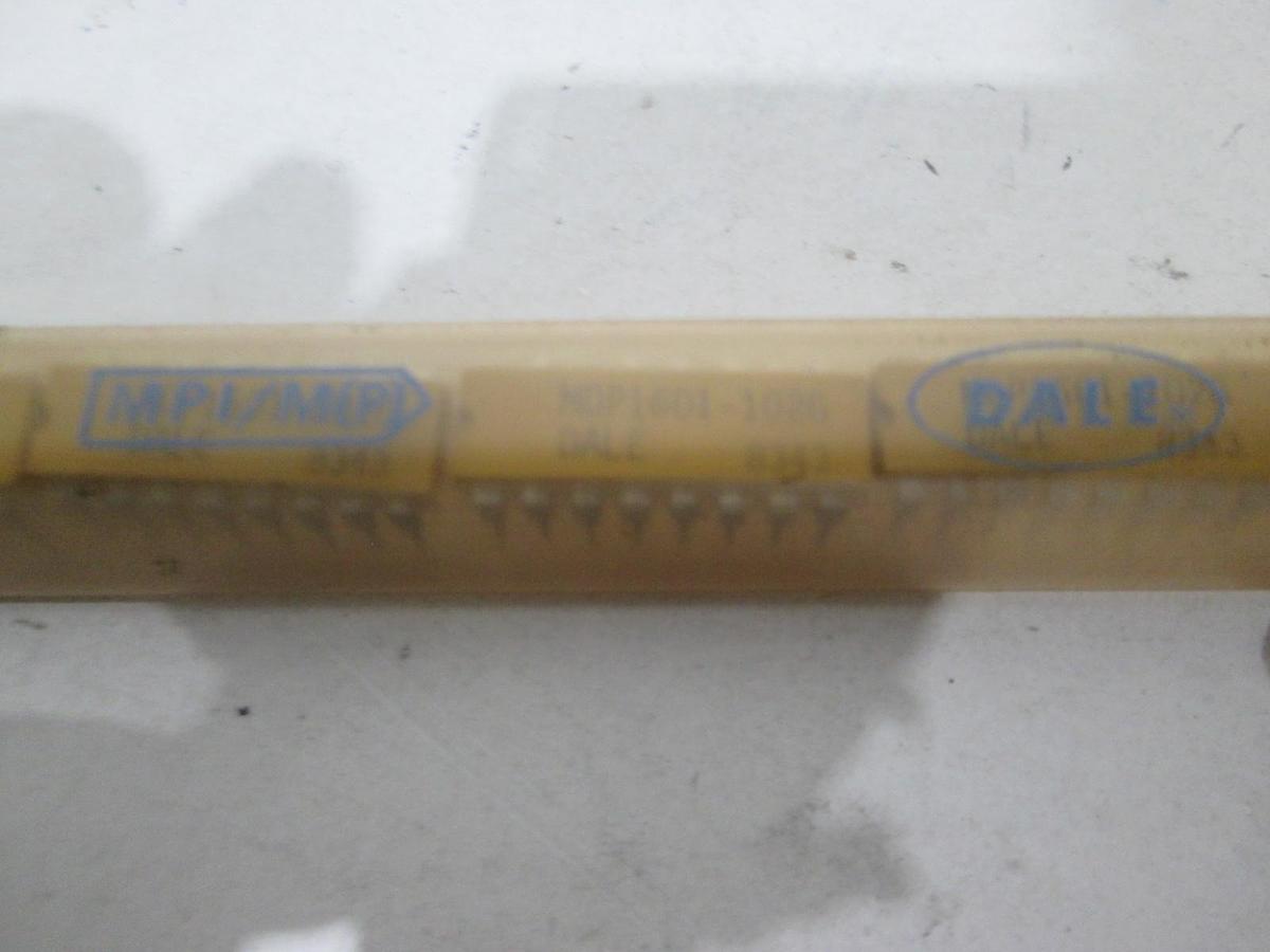 Dale, MDP1601-102G, Integrated Circuit, New, Lot of 26
