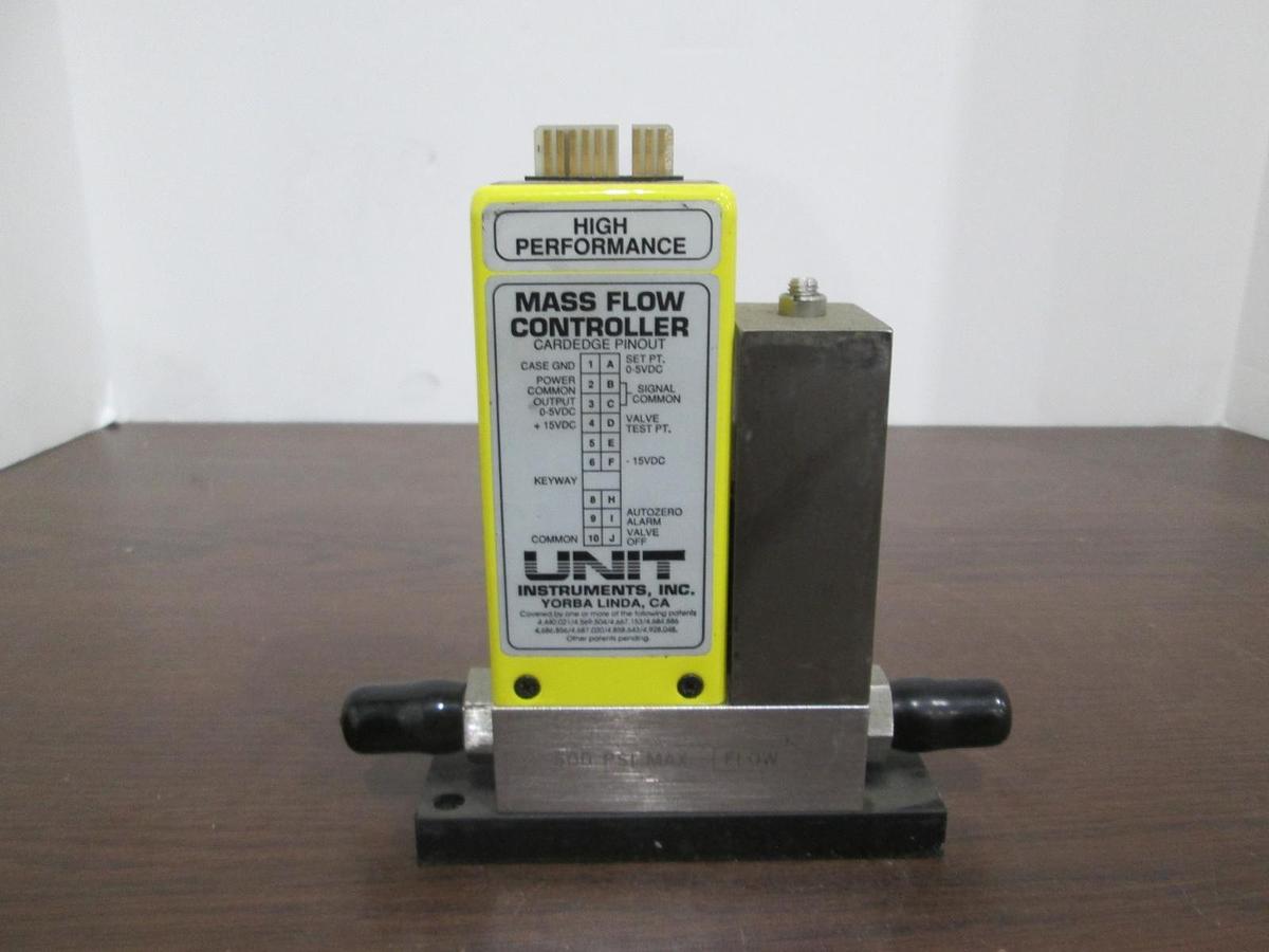 Used Unit, High Perfor. UFC-1100, 500 SCCM, N2, Mass Flow Controller, 1/4" Port, Used
