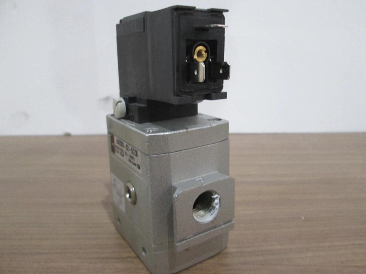 Used SMC, AV2000-02-5DZB, Solenoid Valve, Used