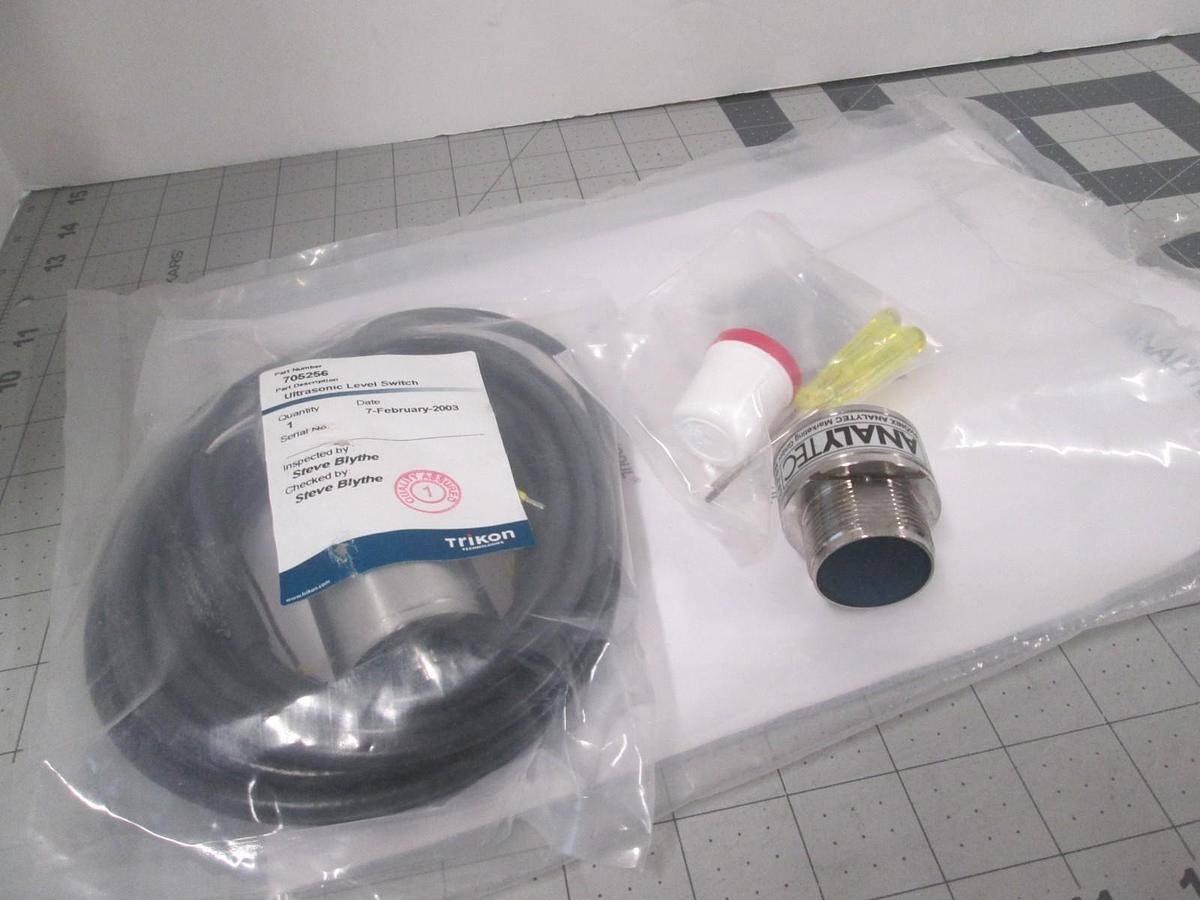 Analytec, Ultrasonic Level Switch, Type 789.1021 w/ Instruction Manual, New