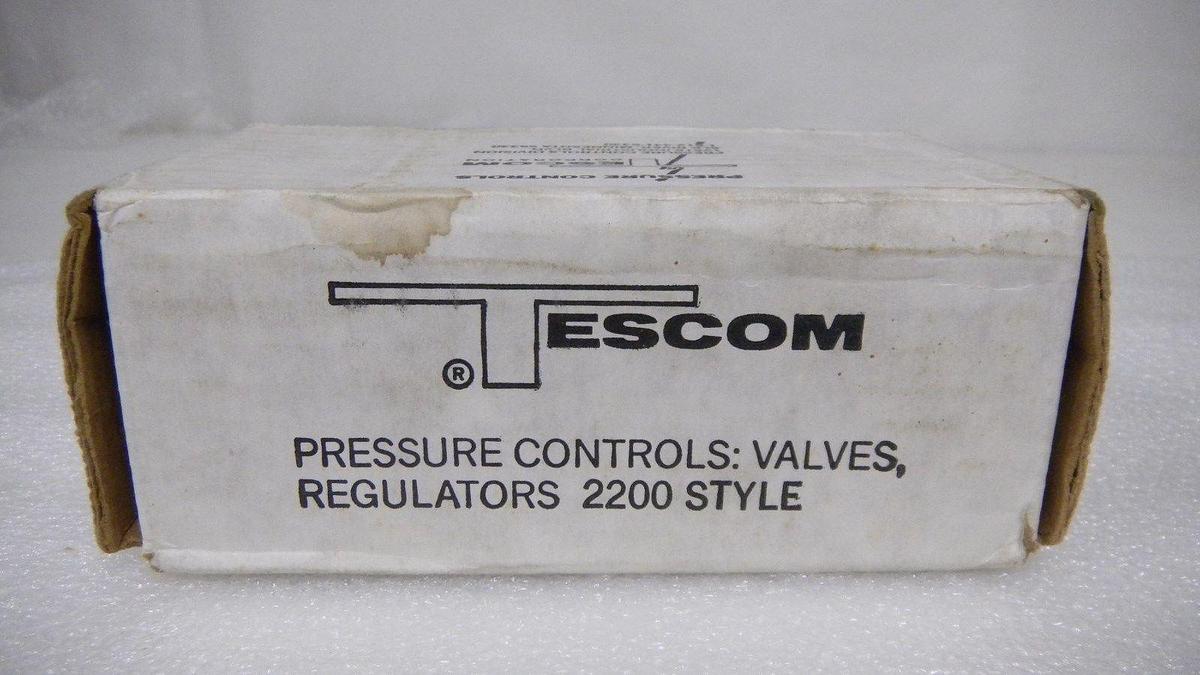 Used Tescom 74-2460KA420 Pressure Regulator, 30 PSIG MAX, NIB