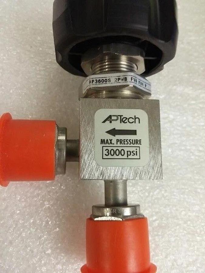 Used Aptech AP3600S 2PWB FV4 FV4 P High Purity Valve 1/4" FVCR, Bottom Port, Used