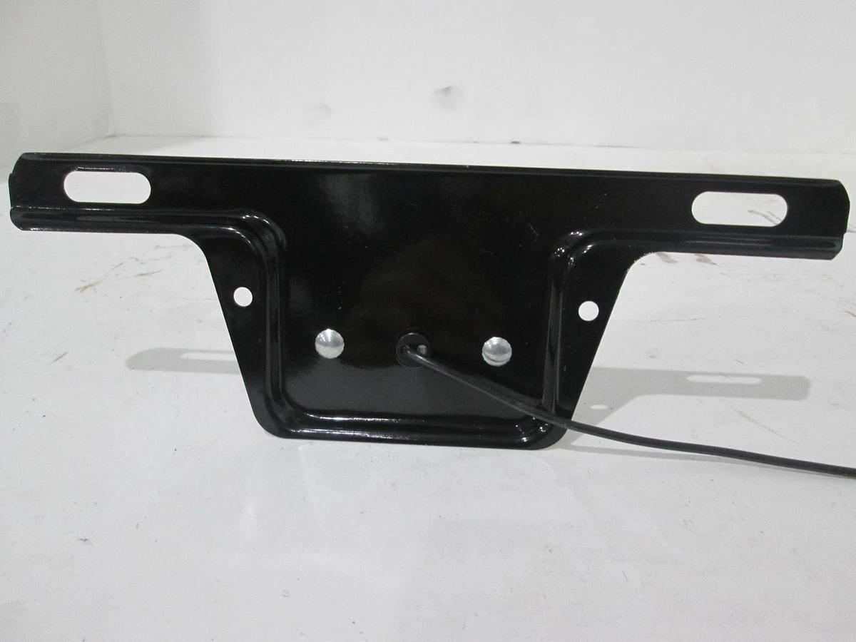 License Light w/ Bracket, M436B, New