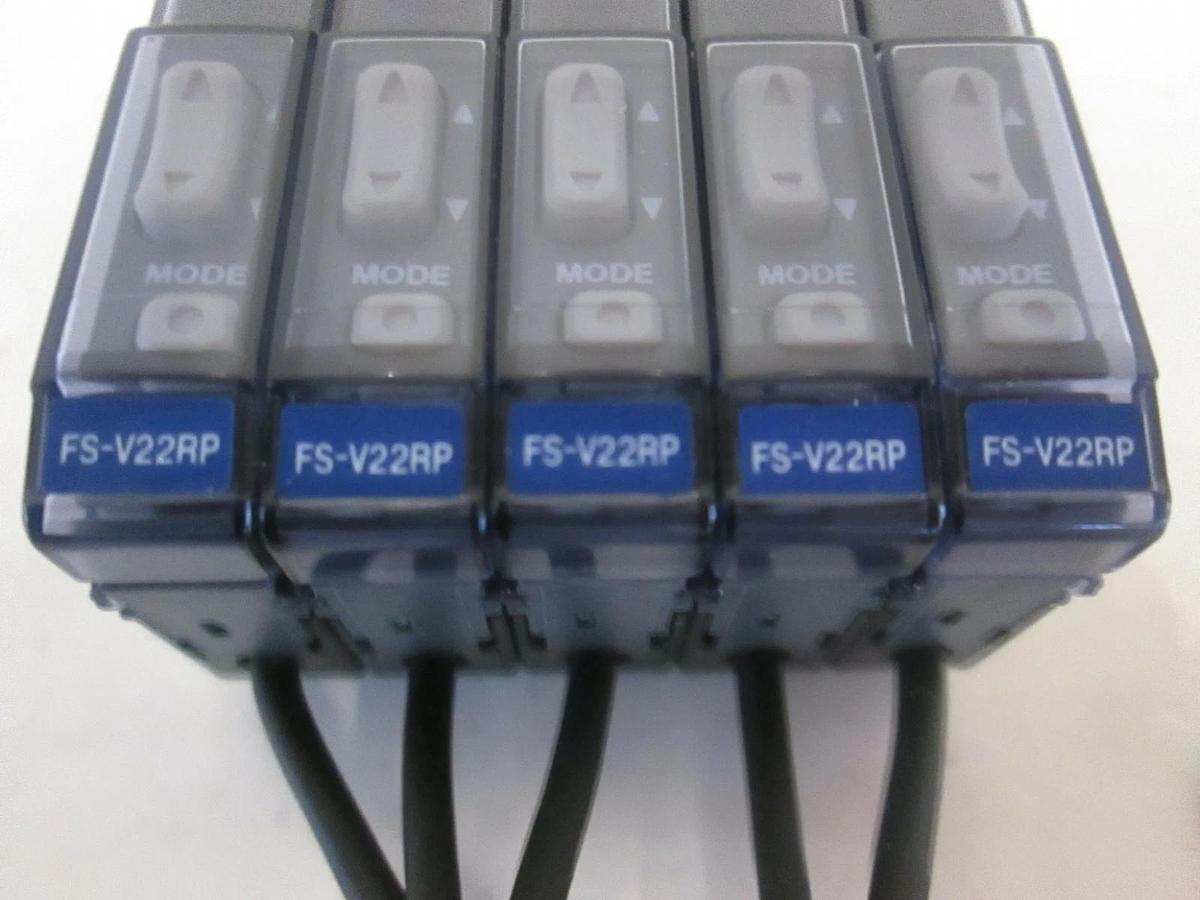 Used Keyence, Fiber Optic Amplifier, FS-V22RP, Used, Lot of 5