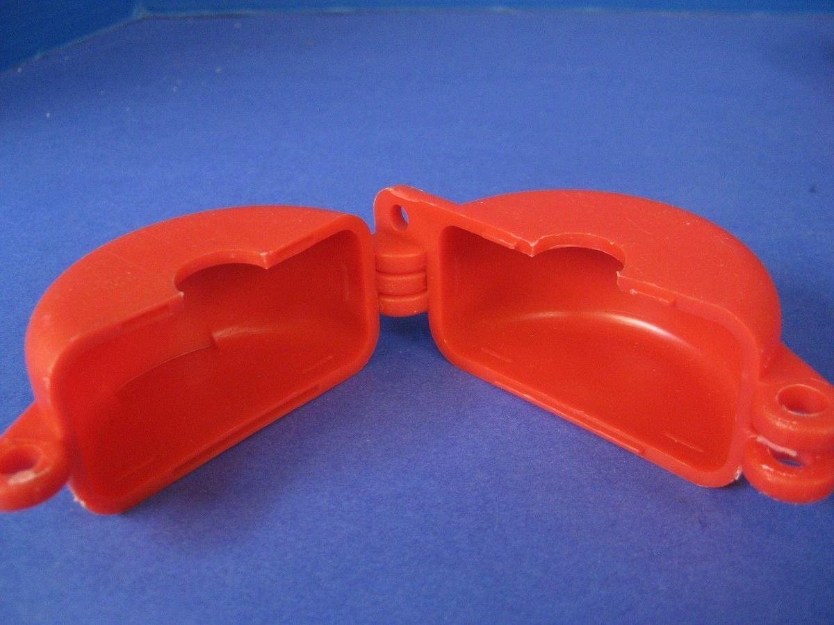 Used North V-Safe Red Wheel Valve Lockout, 1/2", 1" and 1-1/2" Bore, Lot of 8 Used