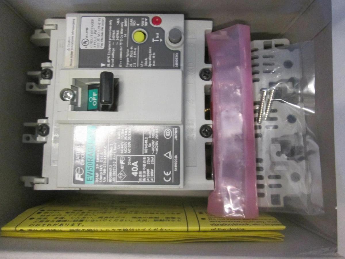 Used Fuji, Electric Circuit Breaker, 3 Pole, 40A, EW50RAGU, New