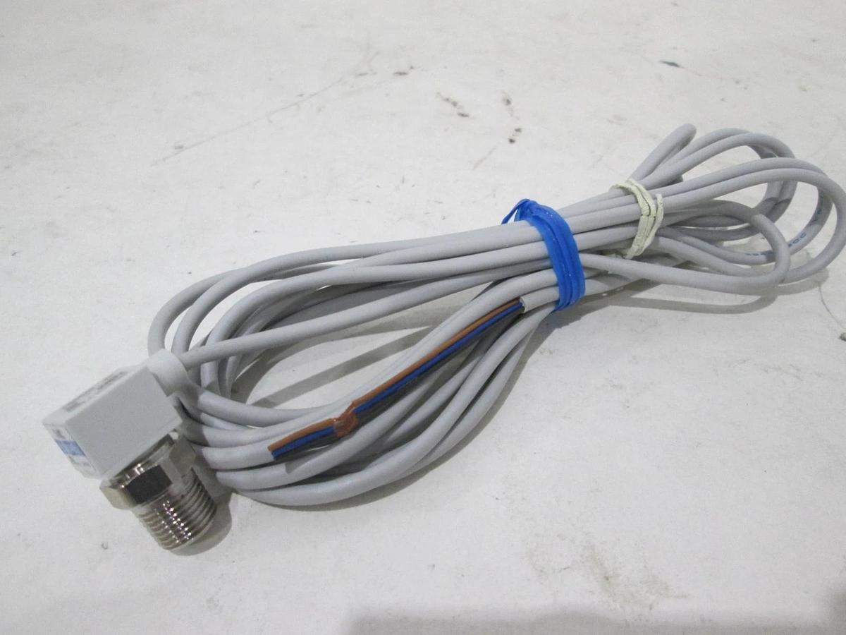 SMC, PSE543-01, Pressure Switch, Used