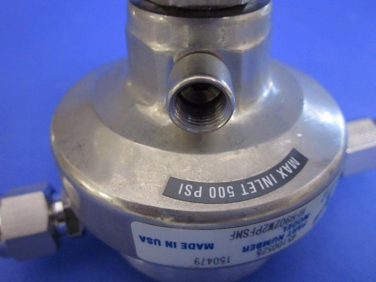 Used Veriflo HFR902W2PFSMF High Flow Pressure Regulator, 2 Ports, 1/4" MVCR/1/2" FVCR