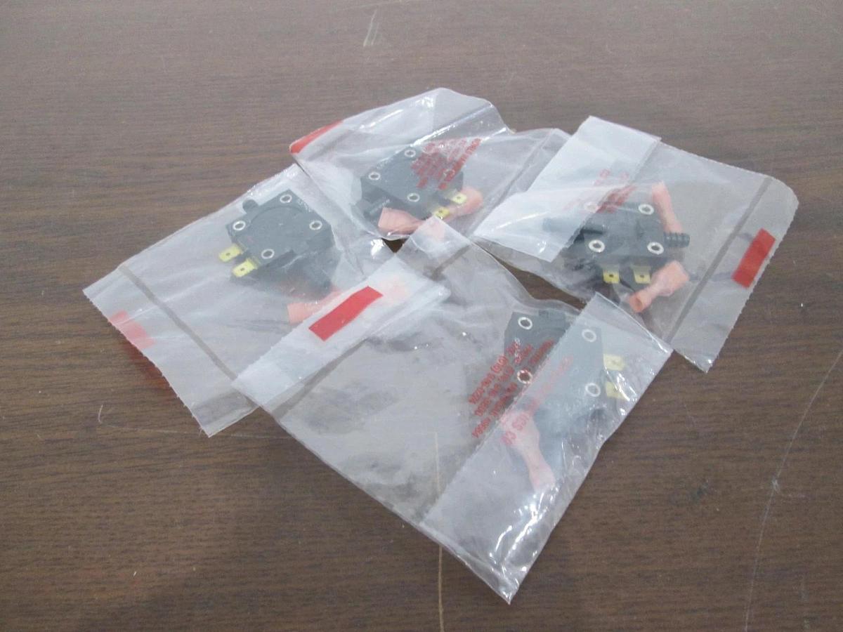World Magnetics CO, PSF-100A, Pressure Sensor, New