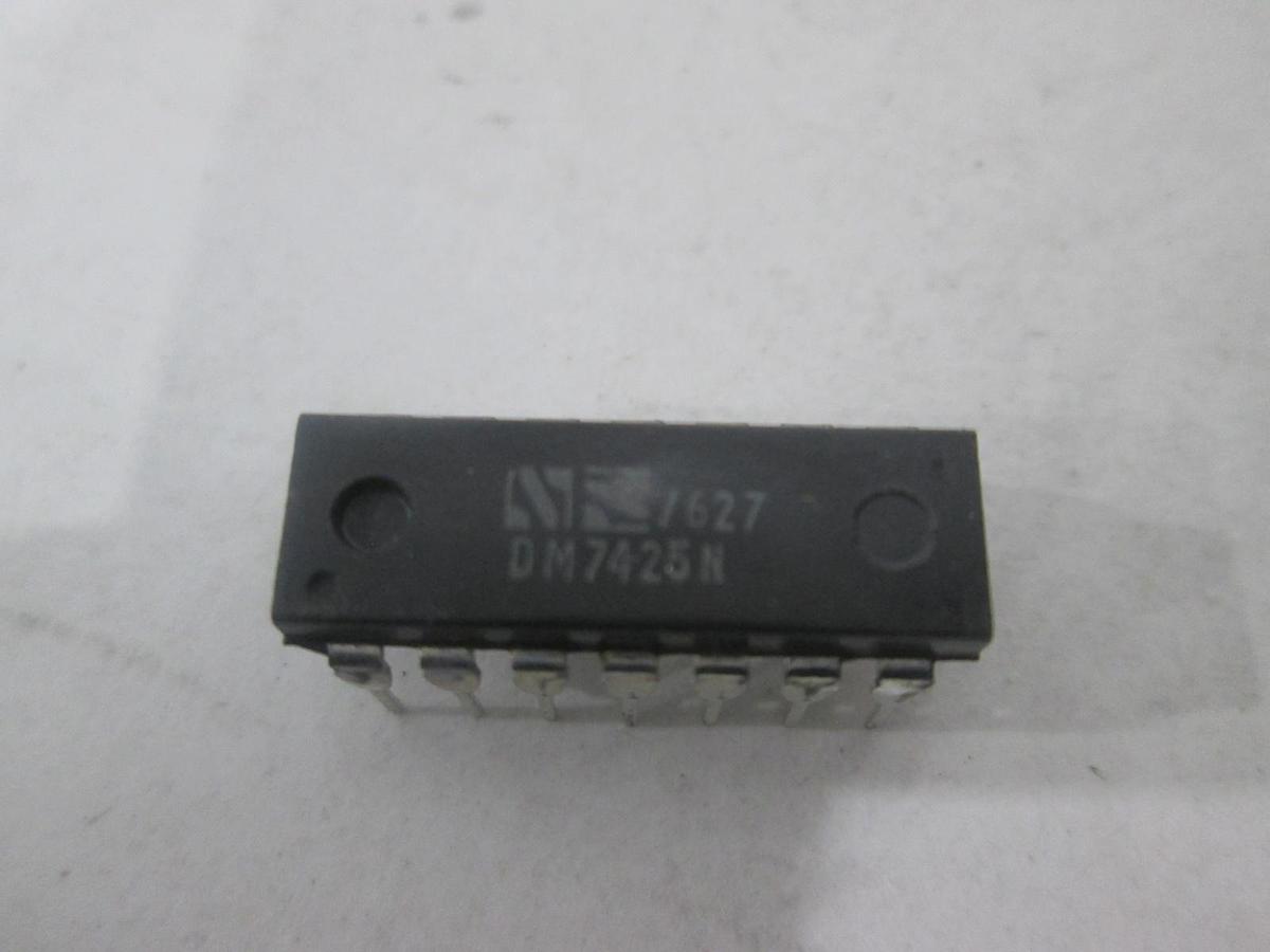 National Semiconductor Corp., DM7425N, Integrated Circuit, New, Lot of 19