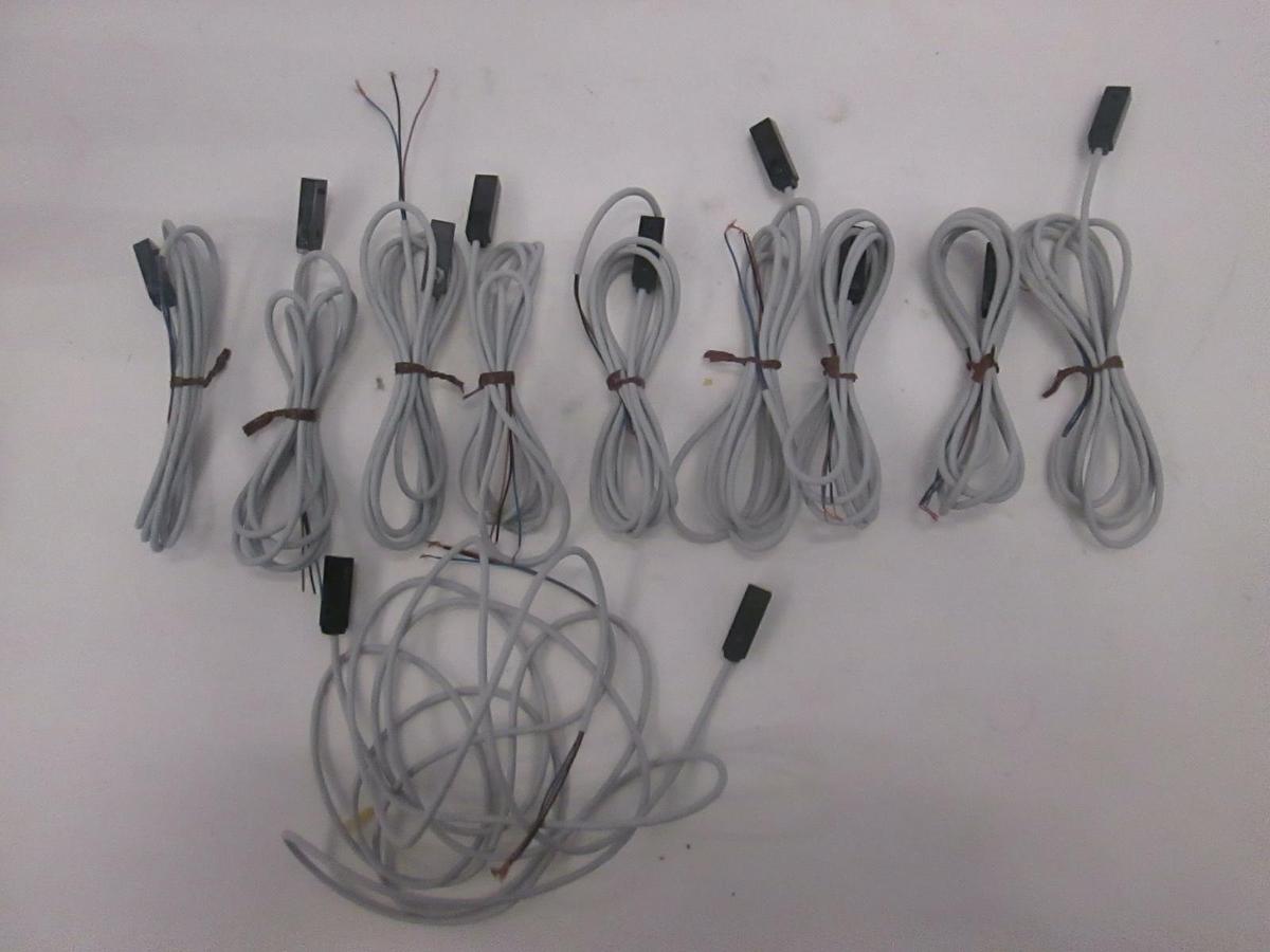 Yamatake, Proximity Switch, APM-D3A1F, New, Lot of 11