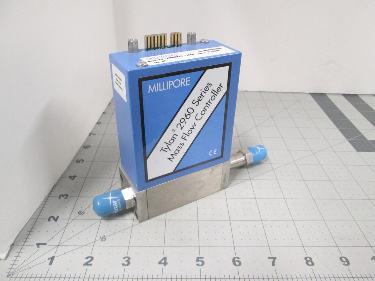 Millipore, FC-2960MEP5-261R, O2. 15 SLPM, Mass Flow Controller, New