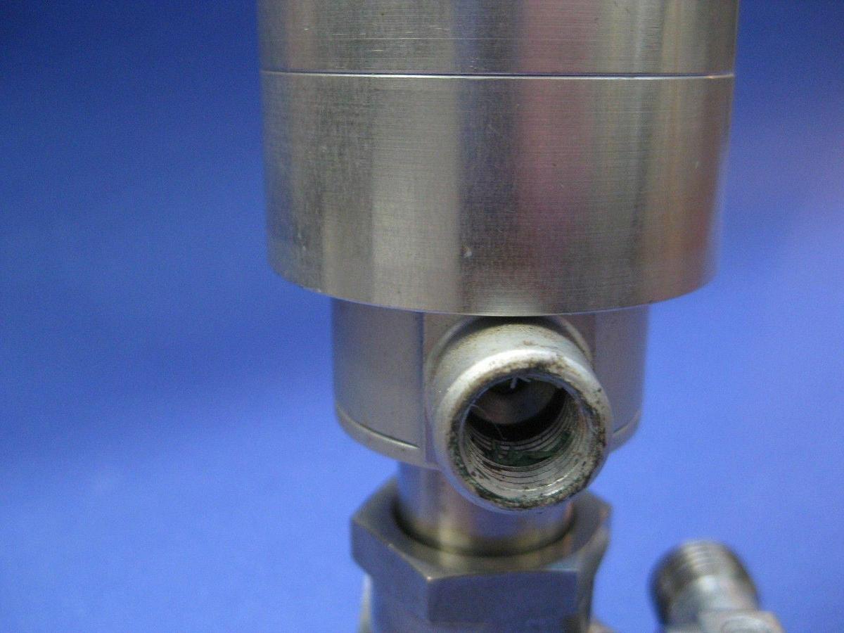 Used Nupro SS-4BK-588 Switching Bellows Sealed Valve, 1/4" VCO, Used