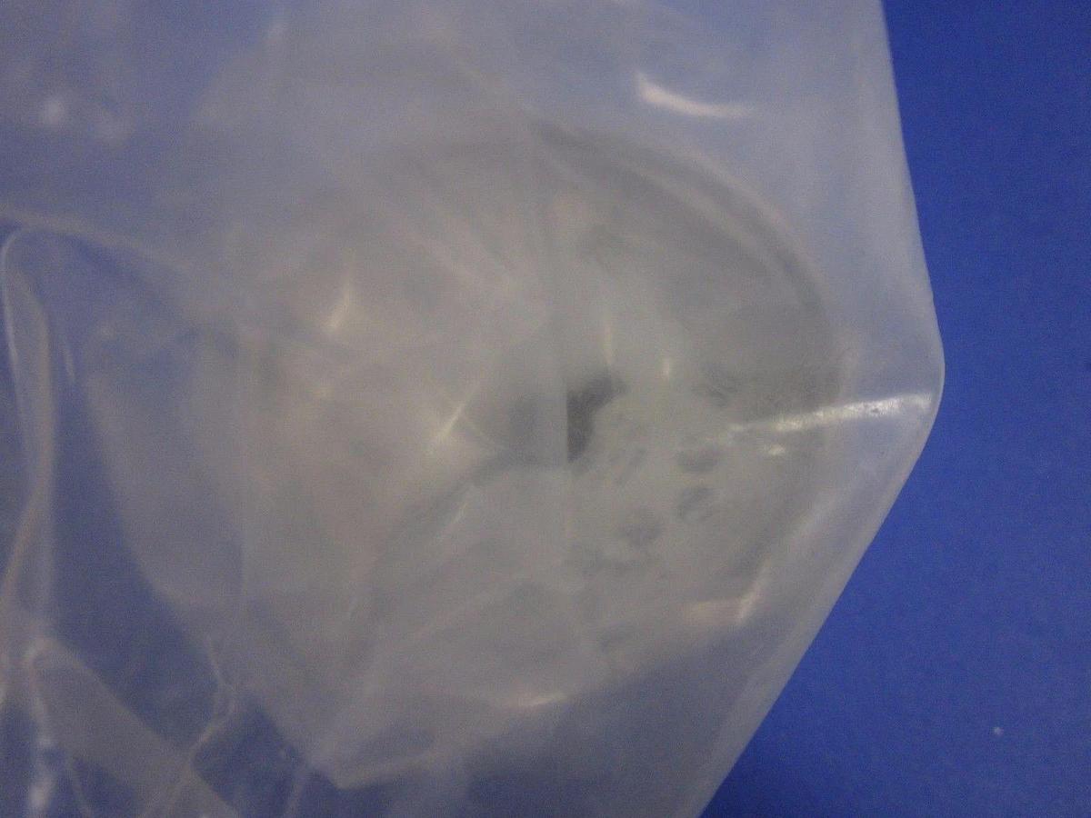 Used Ametek C 1535, Cleanroom Gauge, 30-0-30 psi, 1/4" FVCR Back Mount, New