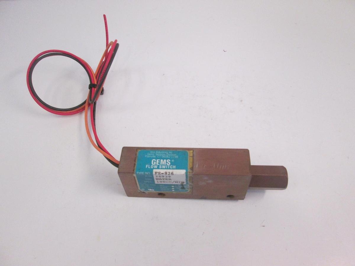 Used GEMS Sensors Type FS-926 Piston Type Flow Switch, 100CC/MIN Water, Used