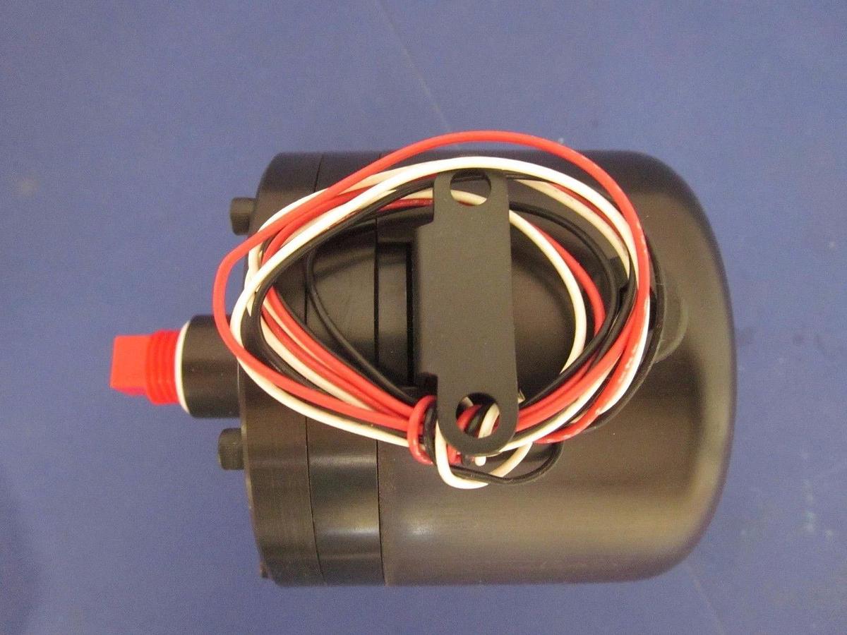 Mace 967-1421-1, Range: 3"W - 3PSI, NEW