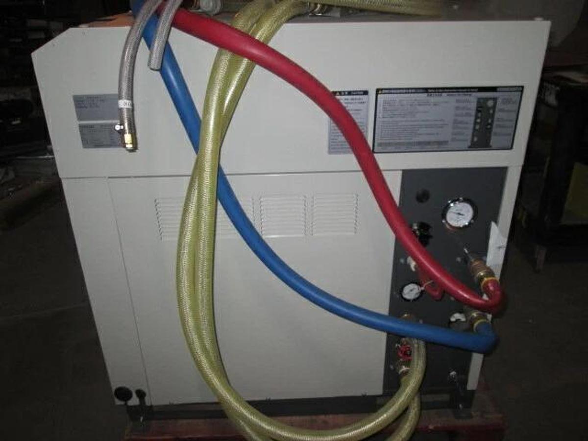 Used chiller 10.4kW Orion RKE2200B1-VW-G1-SP 220V 3-Phase DC Inverter Chiller