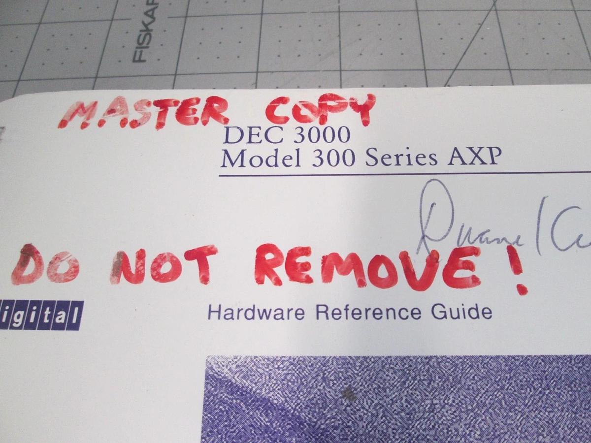 Used Digital, DEC3000, Model 300 Series AXP, Hardware Reference Guide, Used
